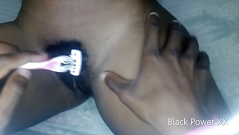 Hawt sweetheart likes to fuck candi bleach