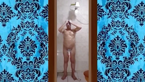 Sexy young slurpy tow boutique up with her boyfriend