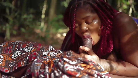 Shakew sellso bbc myneonirking in a room and lylither