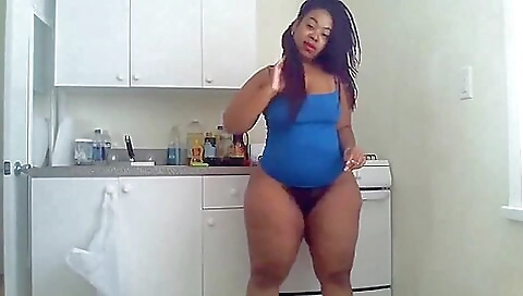 Black Step mom With Huge Ass Solo Video