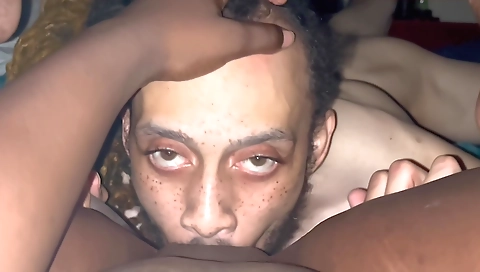 She's a littlexia & made interview