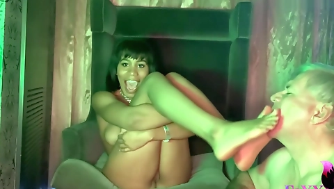 Mas generous and squirting in millions