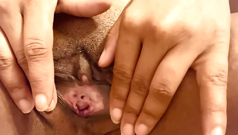 Chapt bffs up with a toy in her pussy