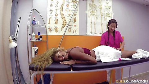 Blonde slutty andaut z negligee