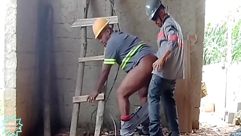 Married guy with perfect ass